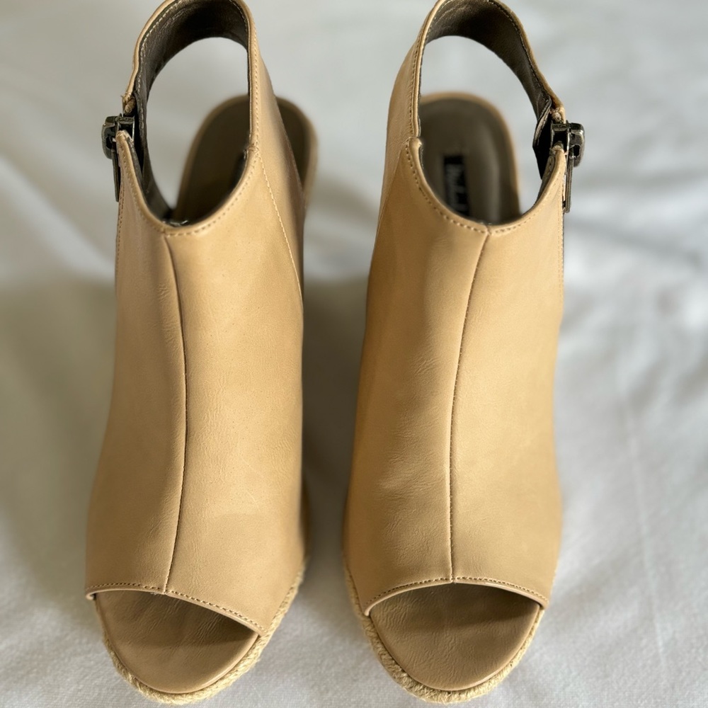 Michael Antonio Wedges Sz 7.5
